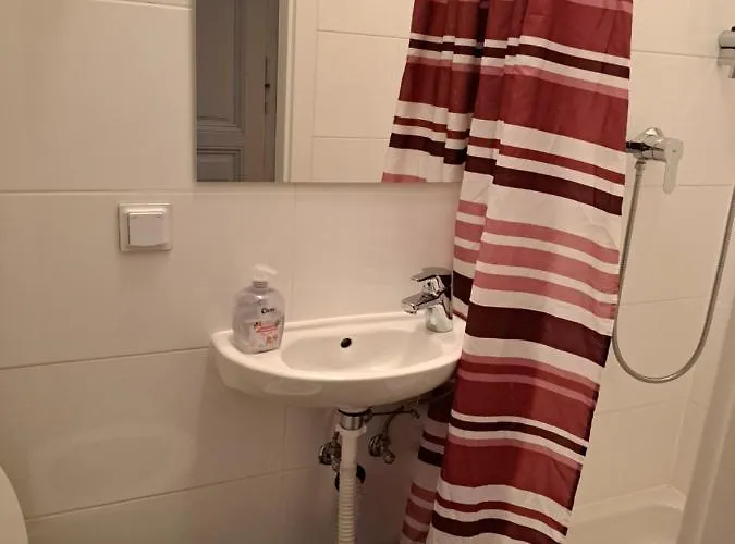 Monteapartments Belvedere 10 Minutes To Downtown Apartment