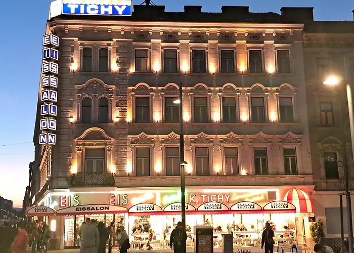 Monteapartments Belvedere 10 Minutes To Downtown Vienna