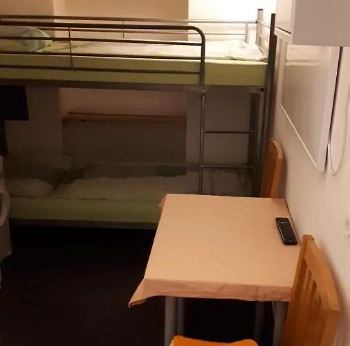 Monteapartments Belvedere 10 Minutes To Downtown * Vienna